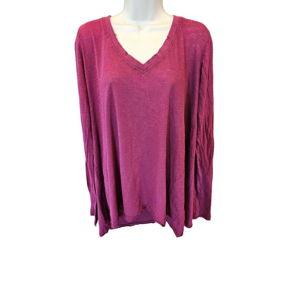 Free people raglan destroyed fuchsia lightweight long sleeve oversized M v neck